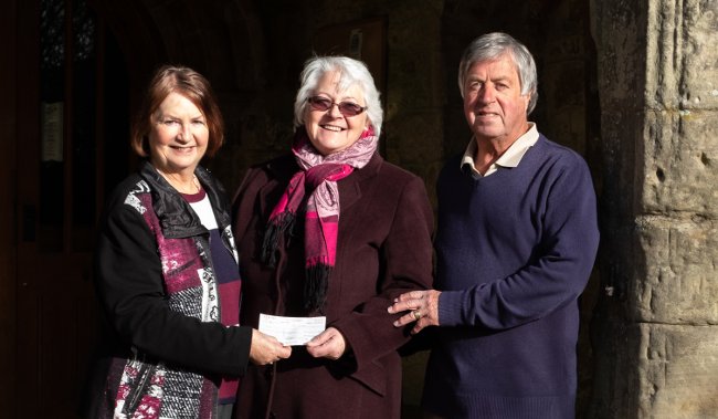 Napton Music Festival
Trustees,Linda Scott OBE and Gordon Clarke presenting the cheque to Jayne
Owens representing St Lawrence Church.